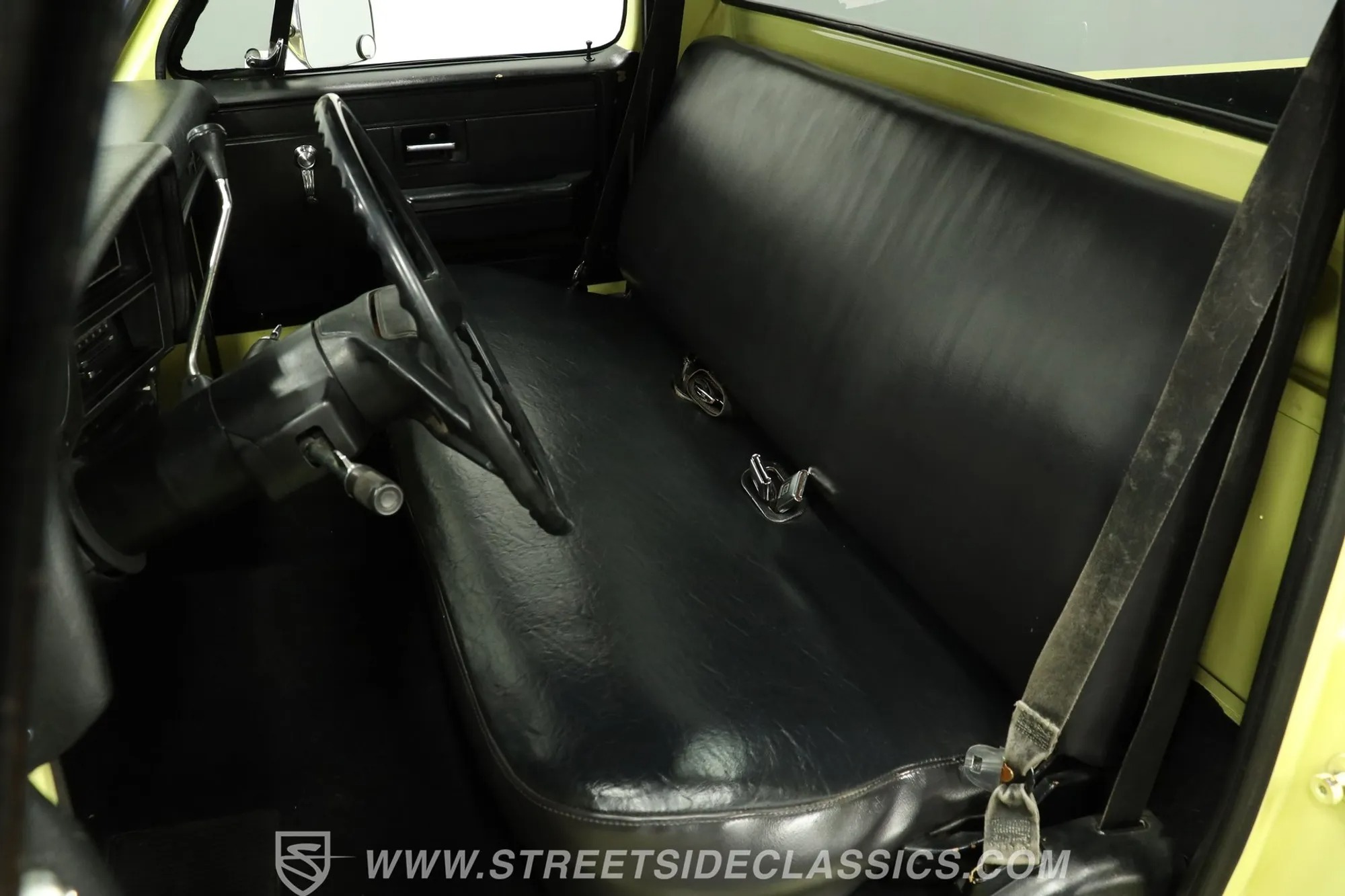 1987 Chevrolet C10 Custom Deluxe Stepside