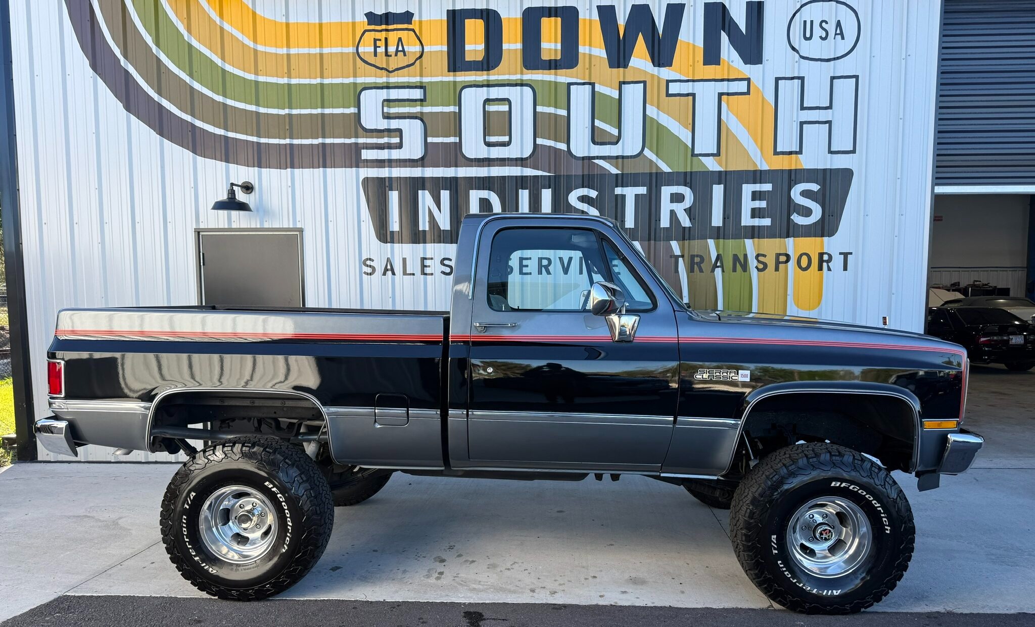 1987 GMC Sierra Classic V-15 - 2