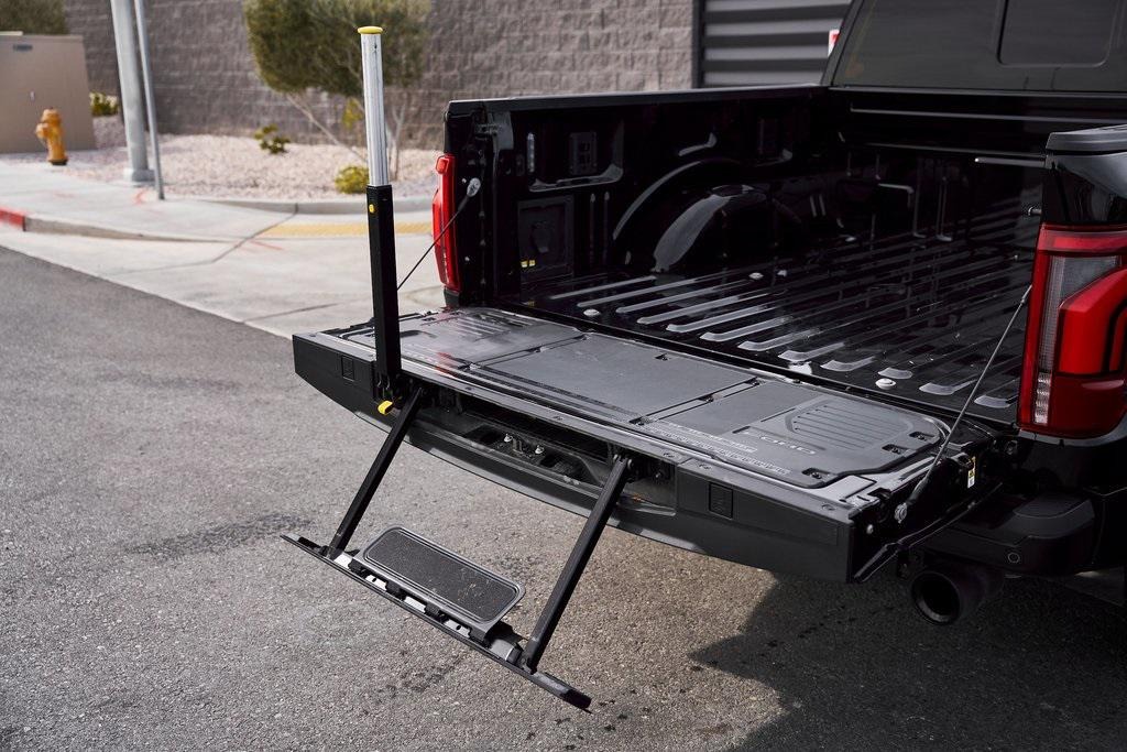 2024 Ford F-150 Raptor R