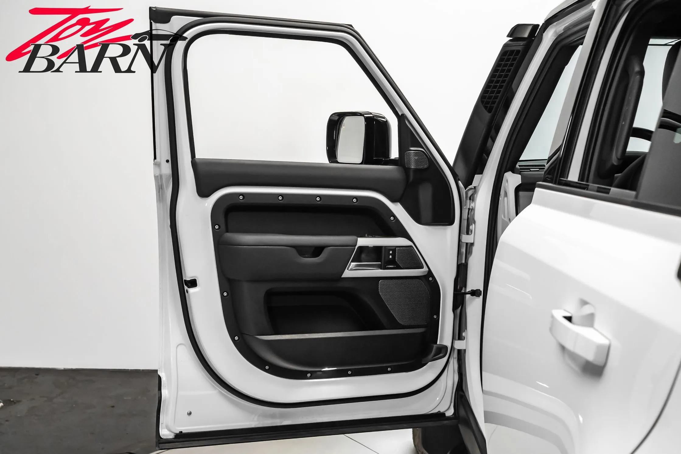 2024 Land Rover Defender 110 S