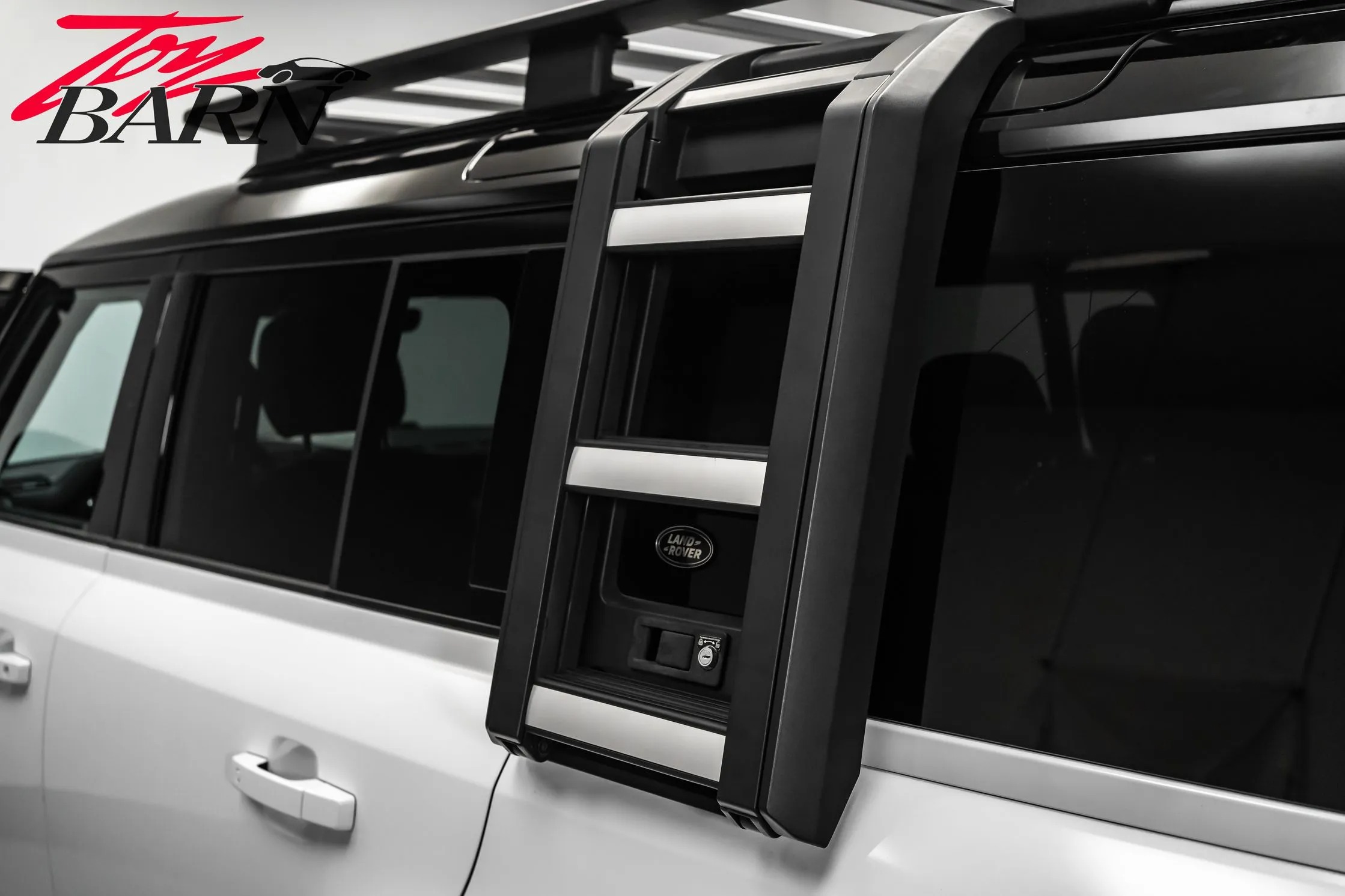 2024 Land Rover Defender 110 S