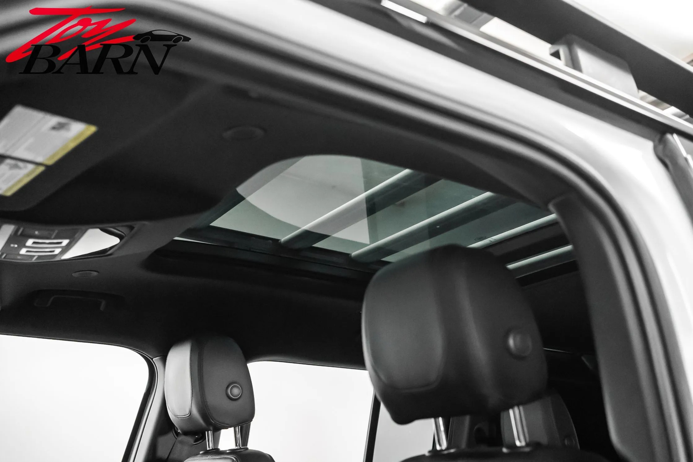 2024 Land Rover Defender 110 S