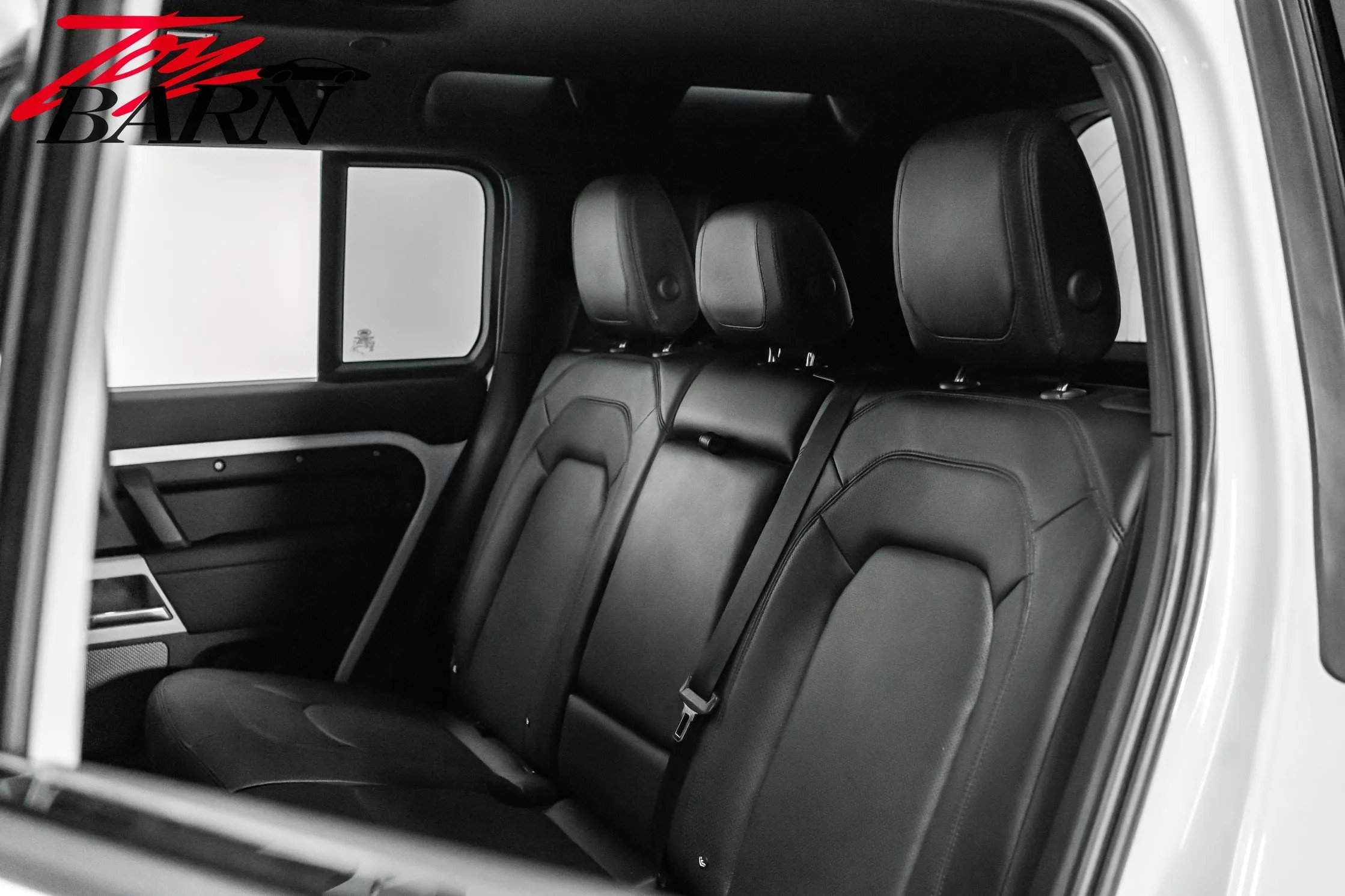 2024 Land Rover Defender 110 S