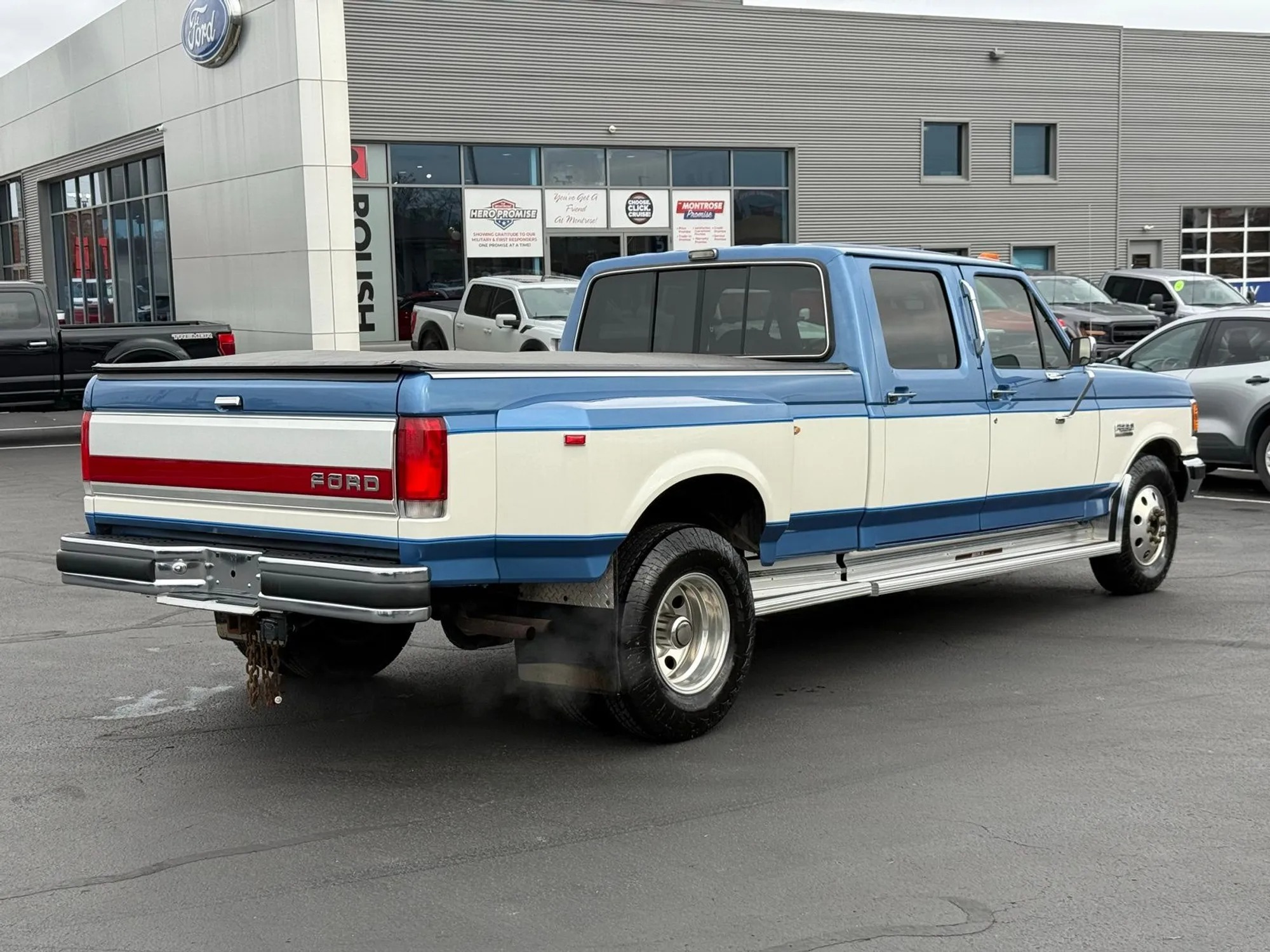 1990 Ford F-350 XLT Lariat - 4