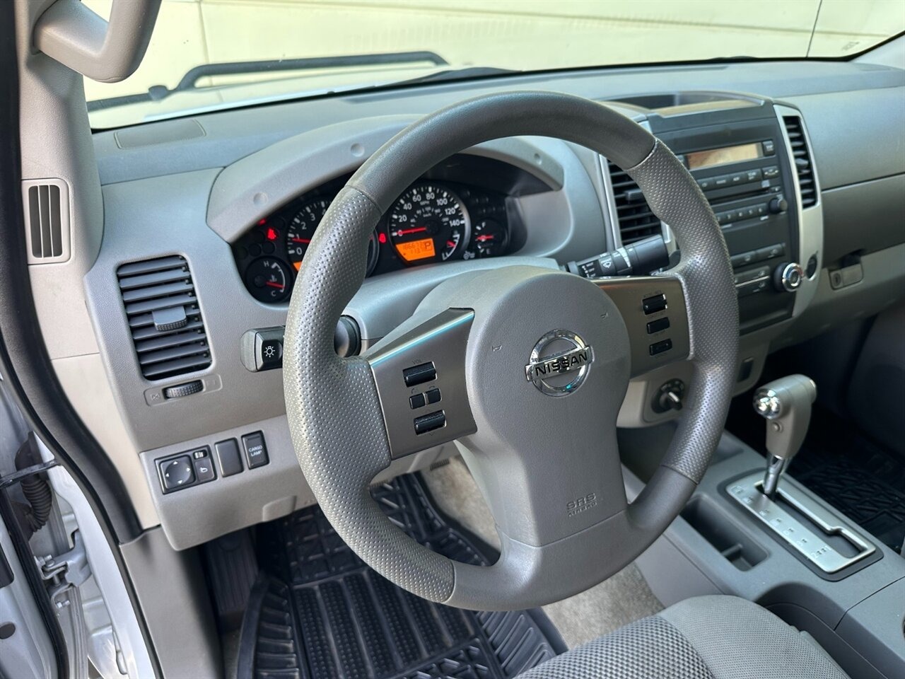 2012 Nissan Frontier SV 4×4