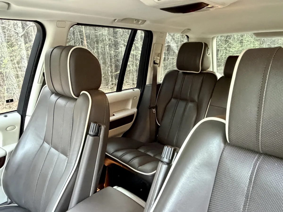 2011 Range Rover HSE Luxury