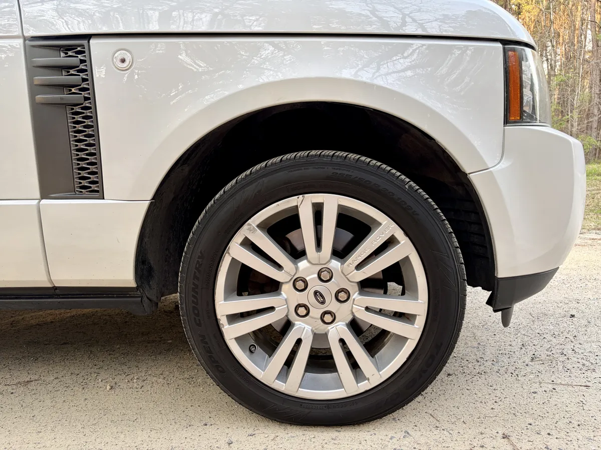 2011 Range Rover HSE Luxury