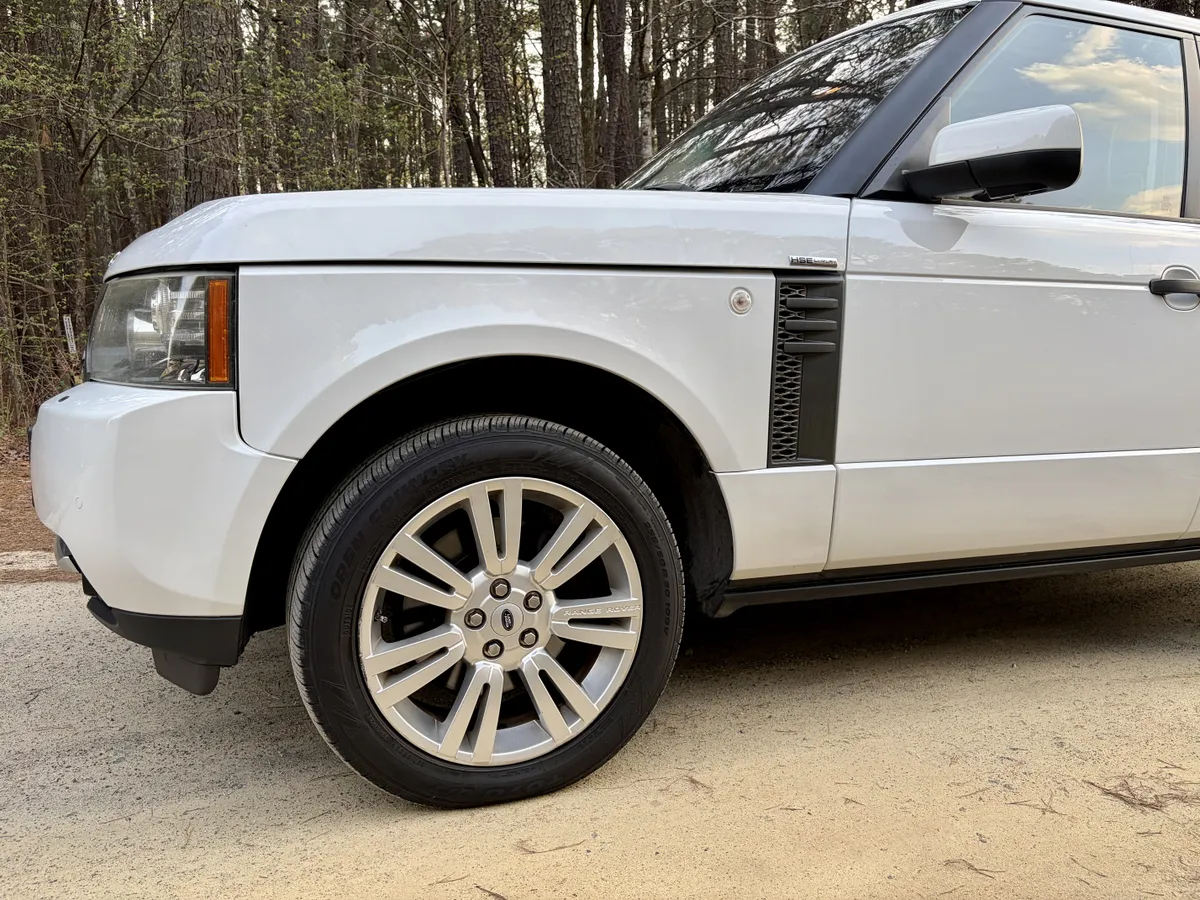 2011 Range Rover HSE Luxury