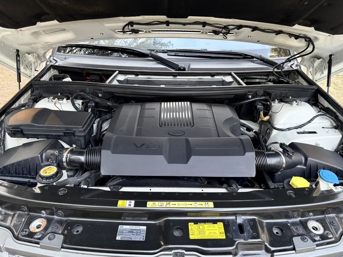 2011 Range Rover HSE Luxury