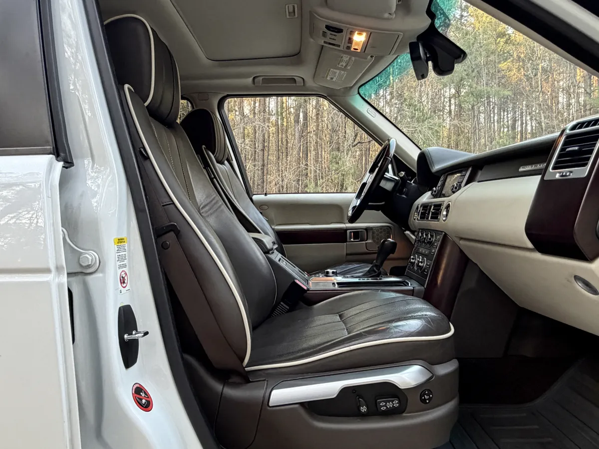 2011 Range Rover HSE Luxury