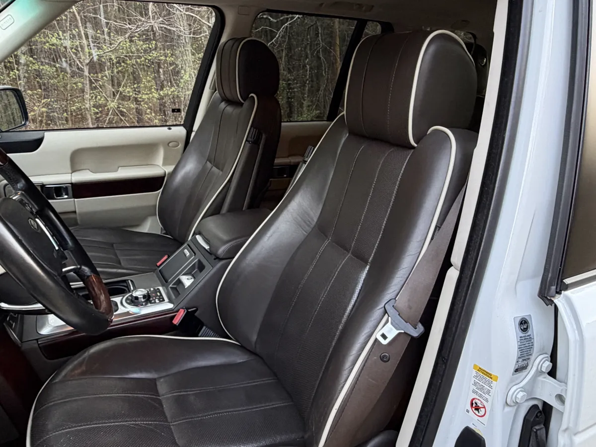 2011 Range Rover HSE Luxury