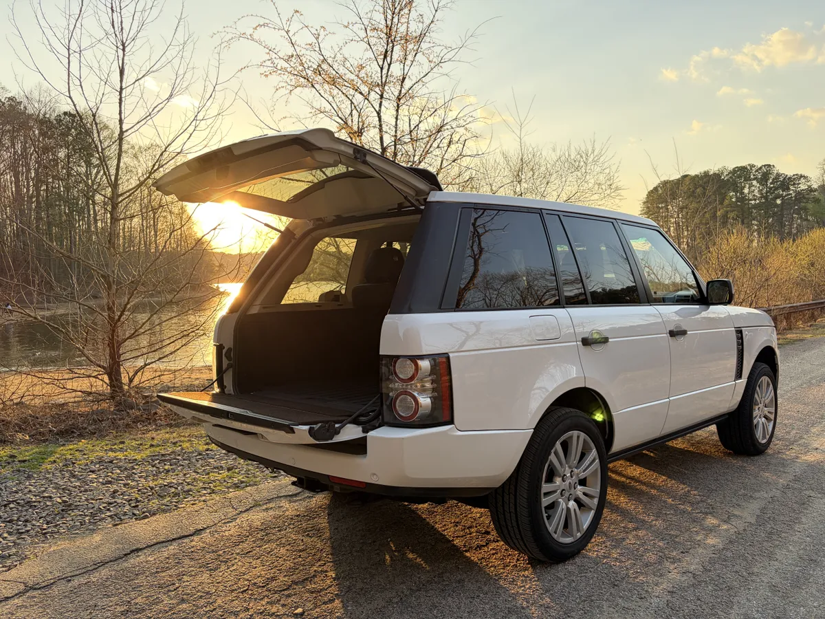 2011 Range Rover HSE Luxury