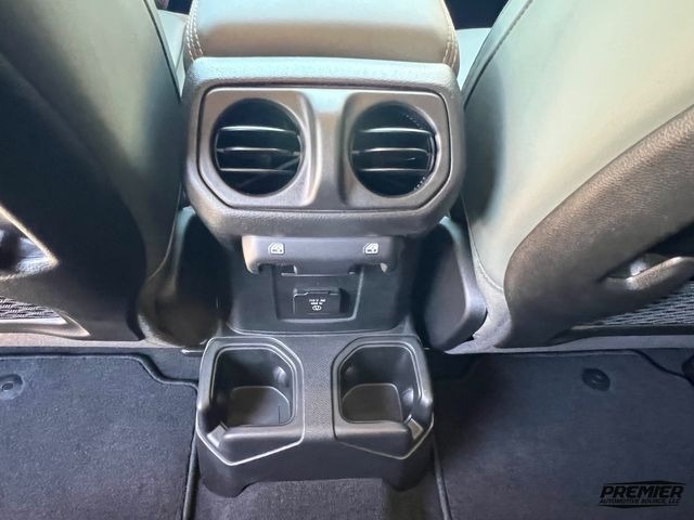 2025 Jeep Gladiator Mojave X