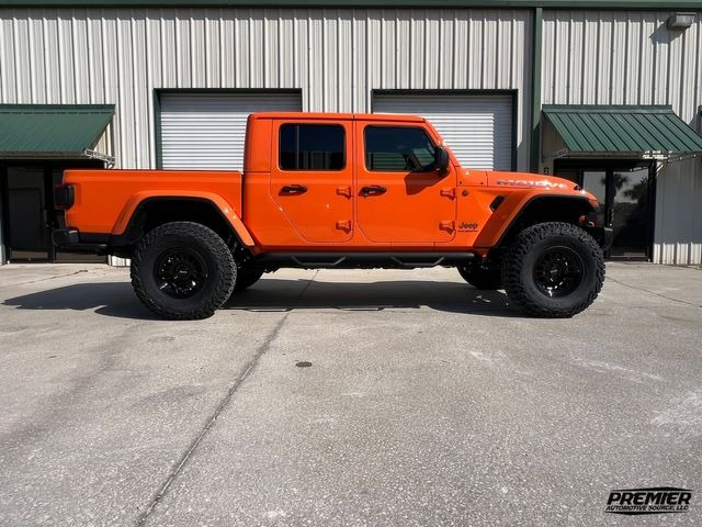 2025 Jeep Gladiator Mojave X
