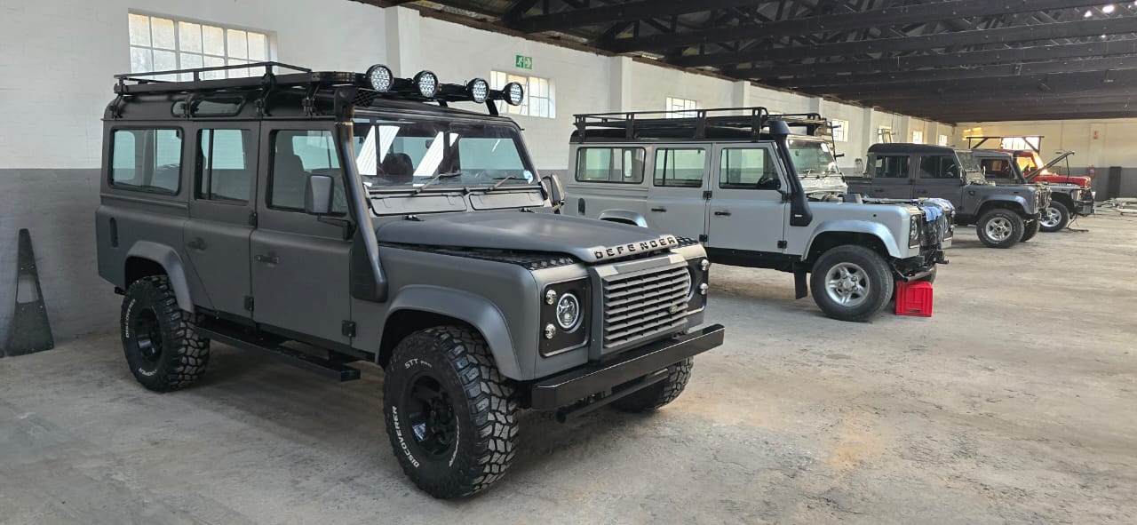 1993 Land Rover Defender - 3