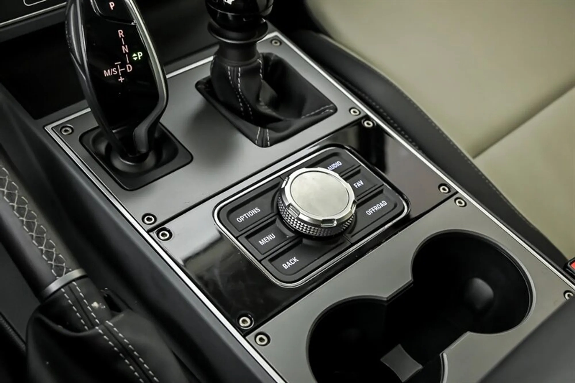 2024 INEOS Grenadier Fieldmaster