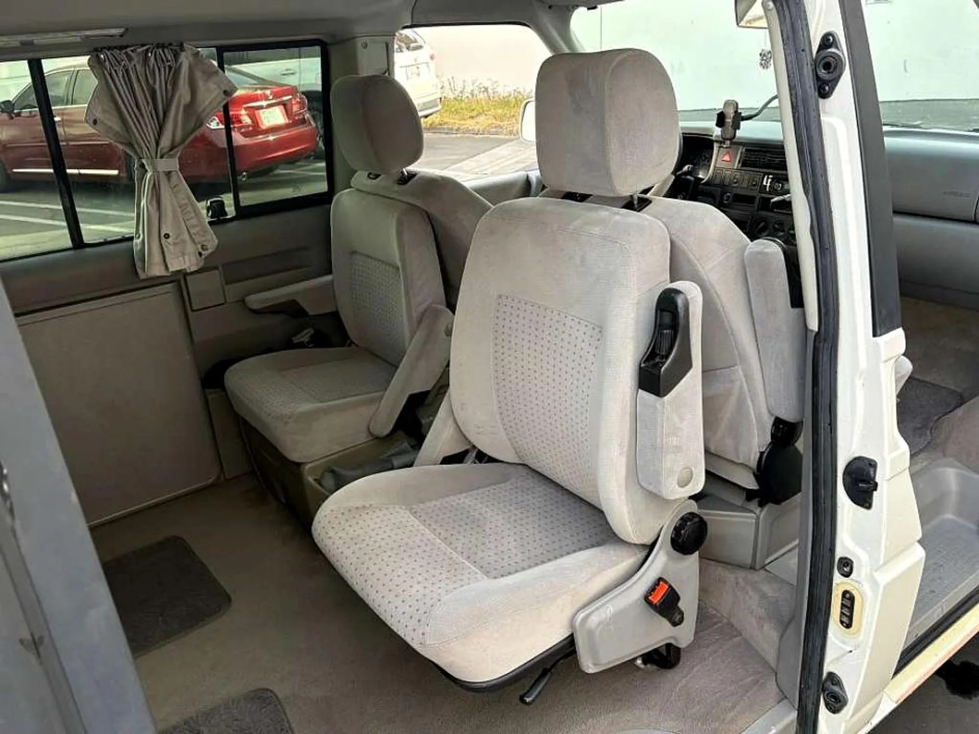 2002 Volkswagen EuroVan Weekender