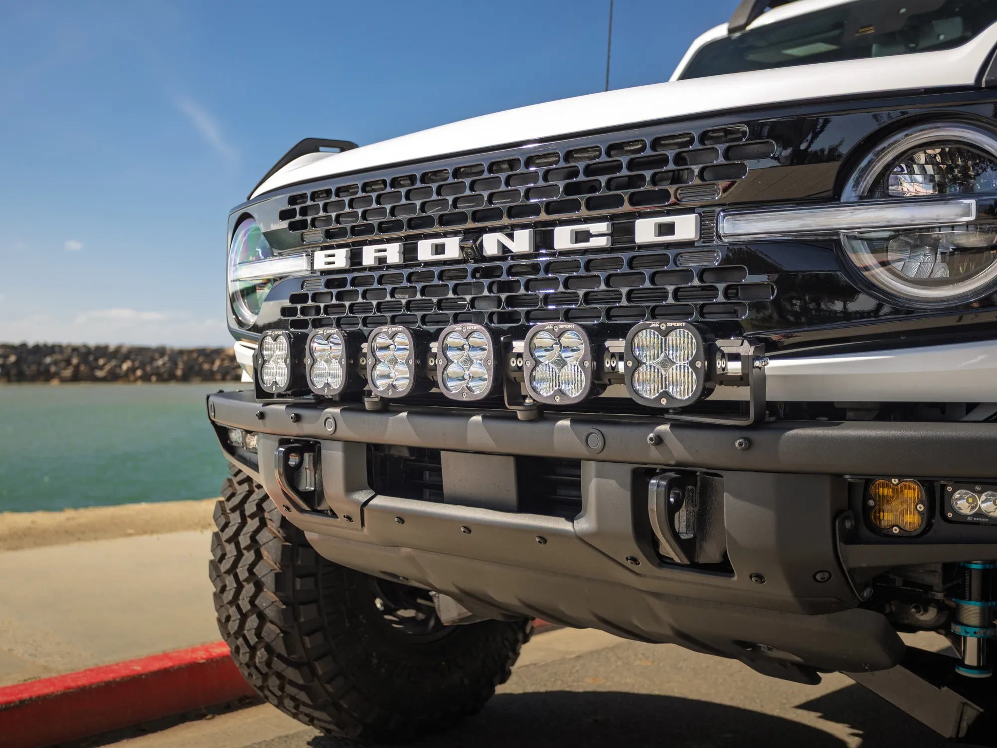 Modified 2023 Ford Bronco Badlands Advanced