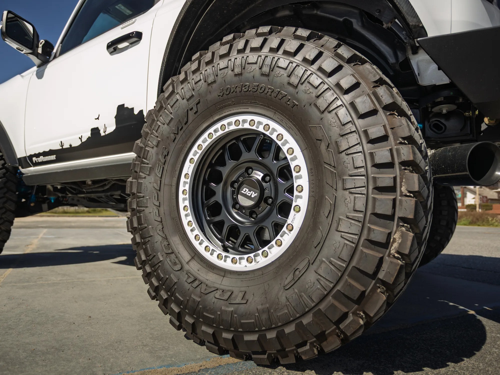 Modified 2023 Ford Bronco Badlands Advanced