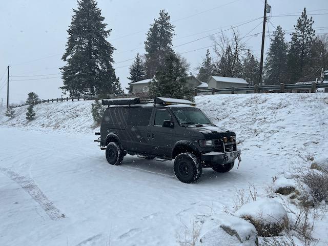 1999 Ford E-350 Super Duty 4x4 Camper - 3