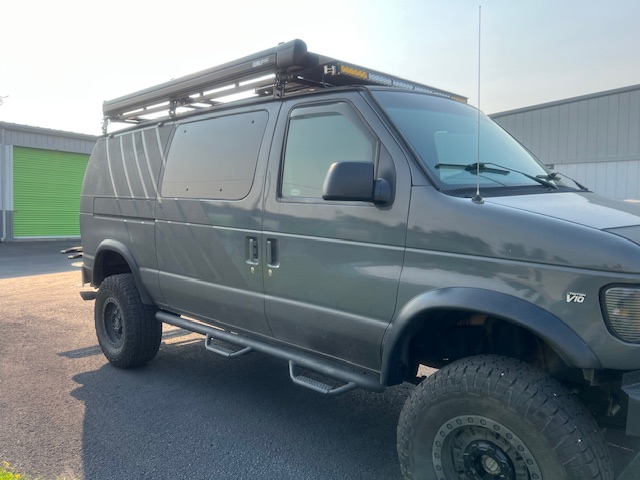 1999 Ford E-350 Super Duty 4x4 Camper - 4