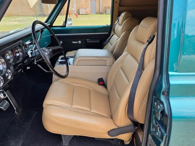 1970 Chevrolet C10 Panel Truck - 4