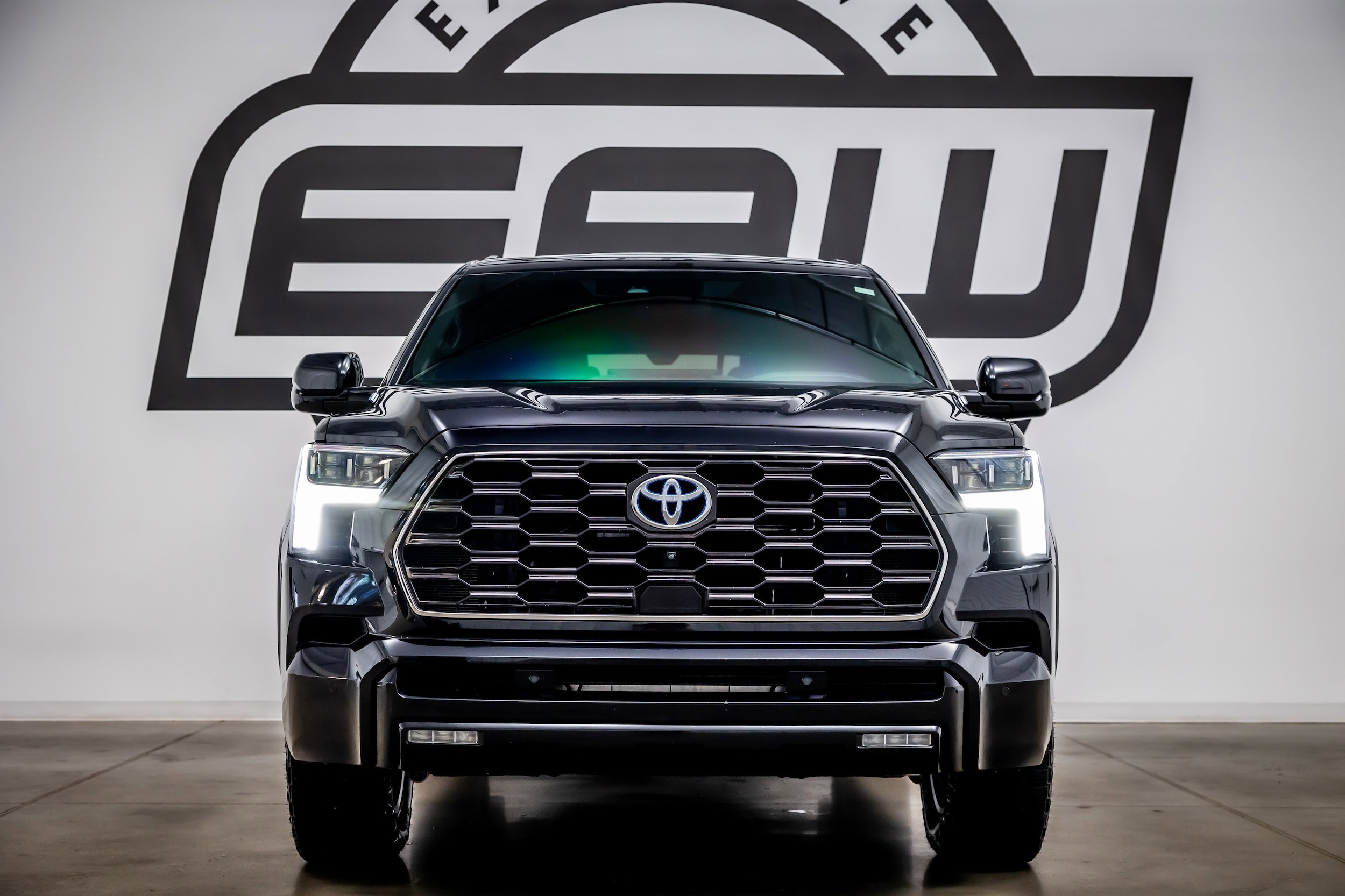 2023 Toyota Sequoia Platinum - 3