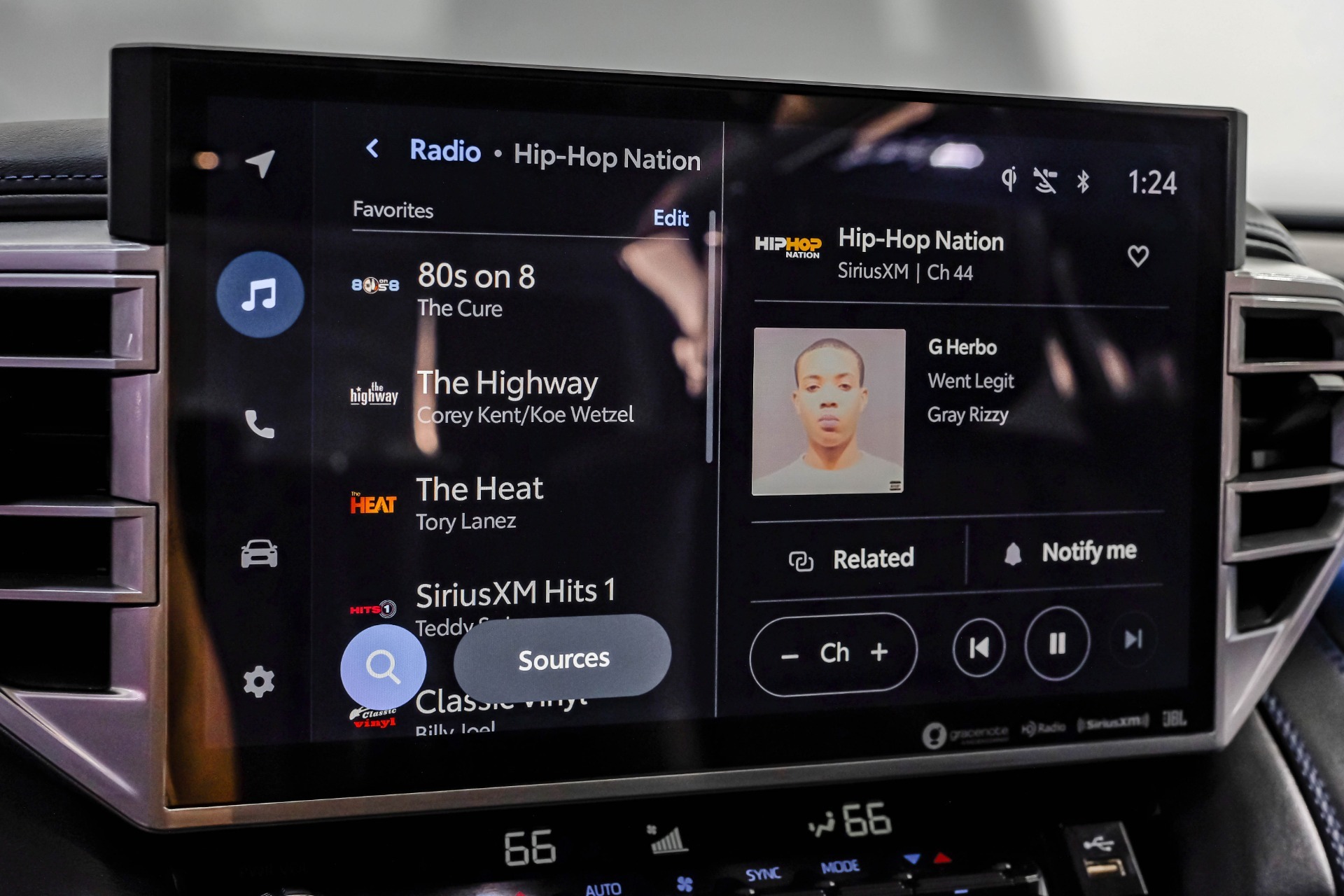 2024 Toyota Tundra Platinum HV