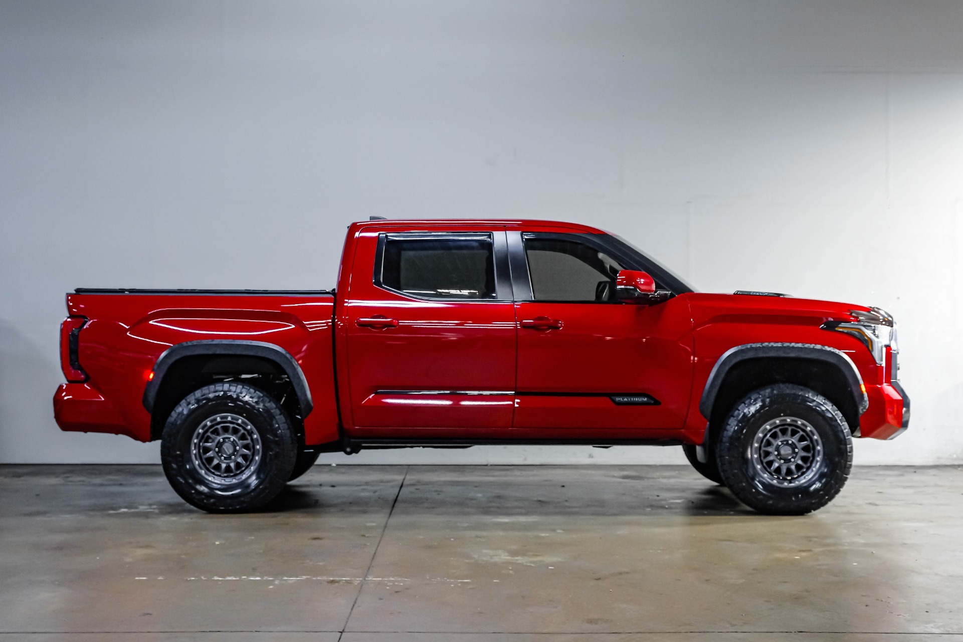 2024 Toyota Tundra Platinum HV