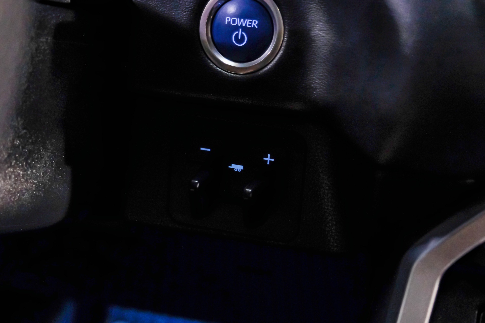 2024 Toyota Tundra Platinum HV