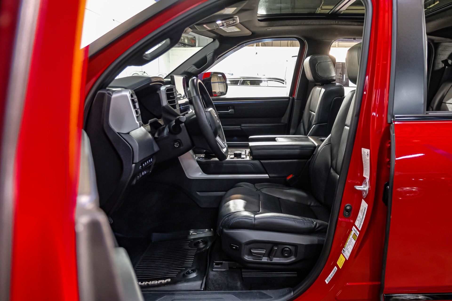 2024 Toyota Tundra Platinum HV - 3