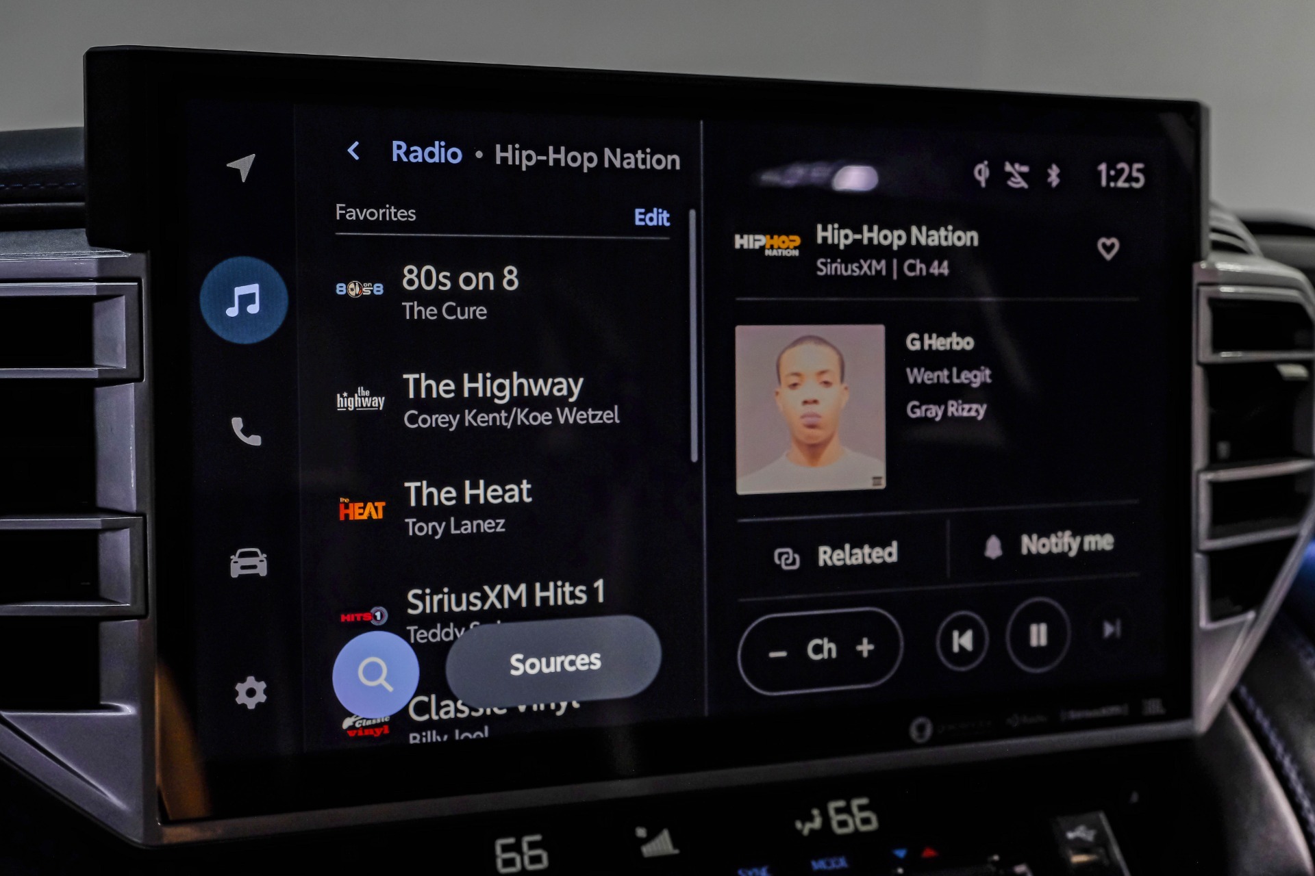 2024 Toyota Tundra Platinum HV