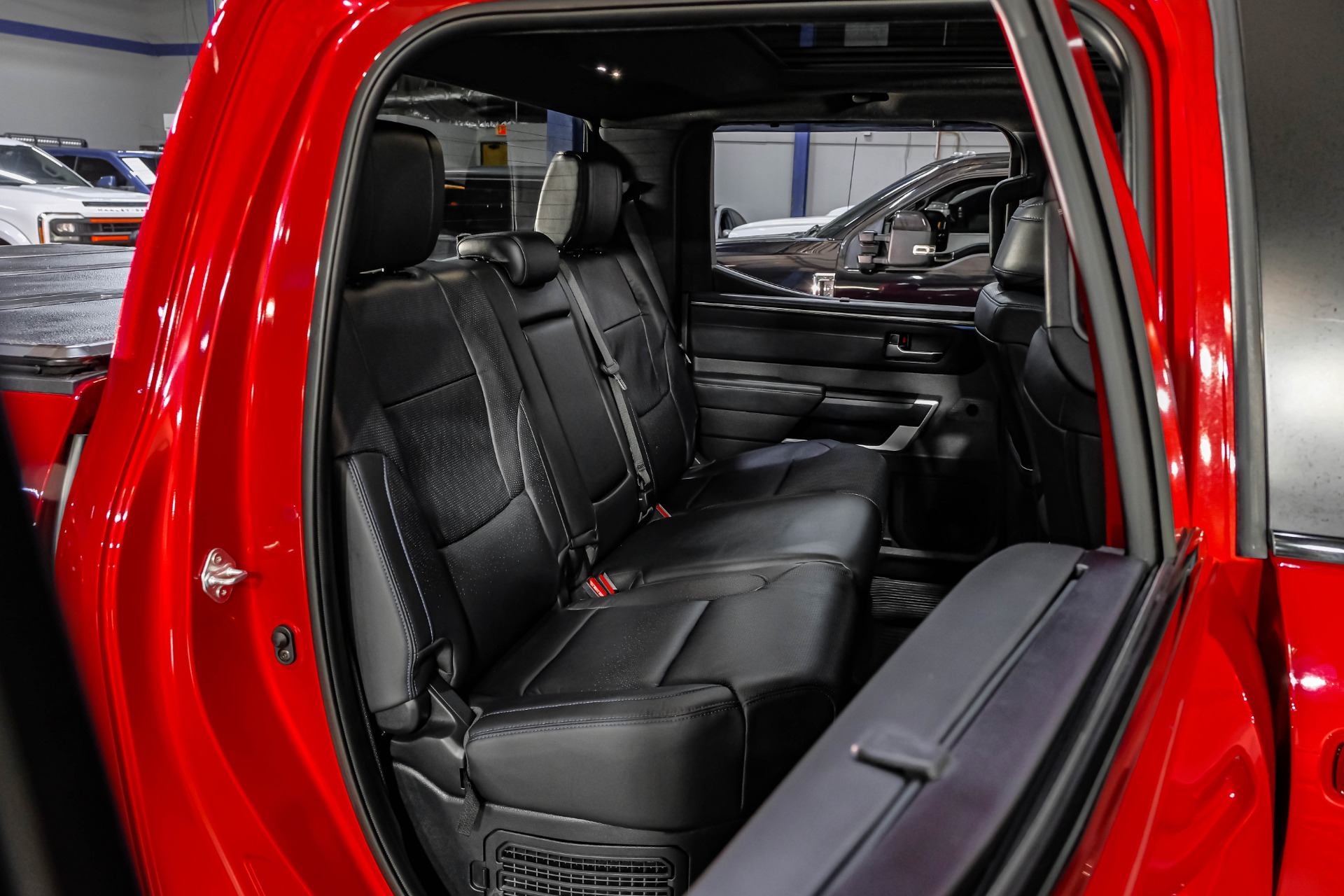 2024 Toyota Tundra Platinum HV