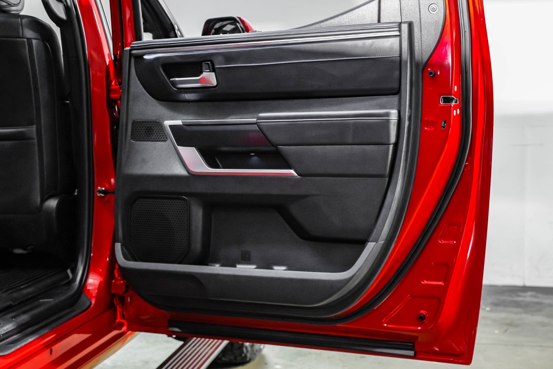 2024 Toyota Tundra Platinum HV