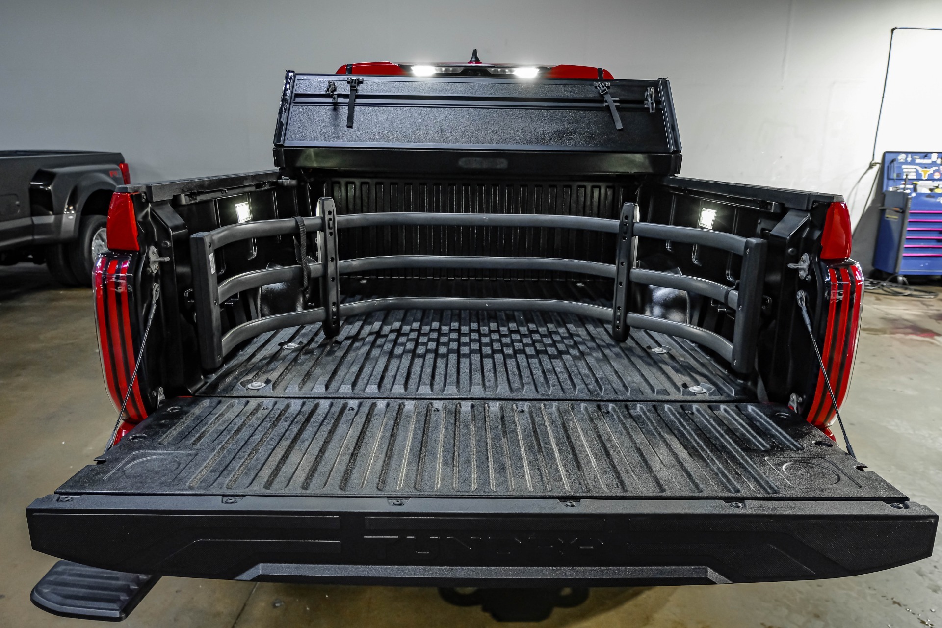 2024 Toyota Tundra Platinum HV