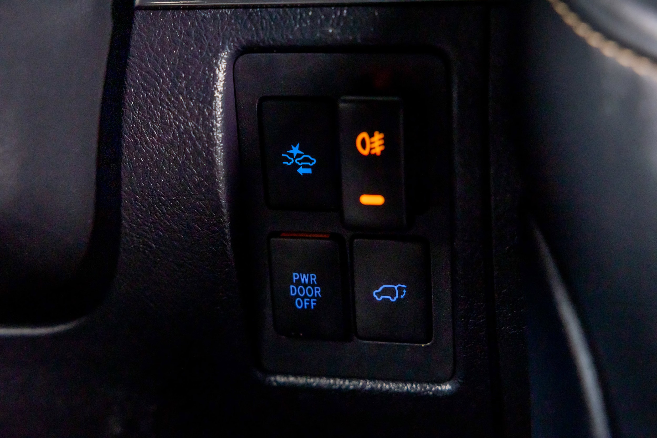 2020 Toyota Land Cruiser Heritage Edition