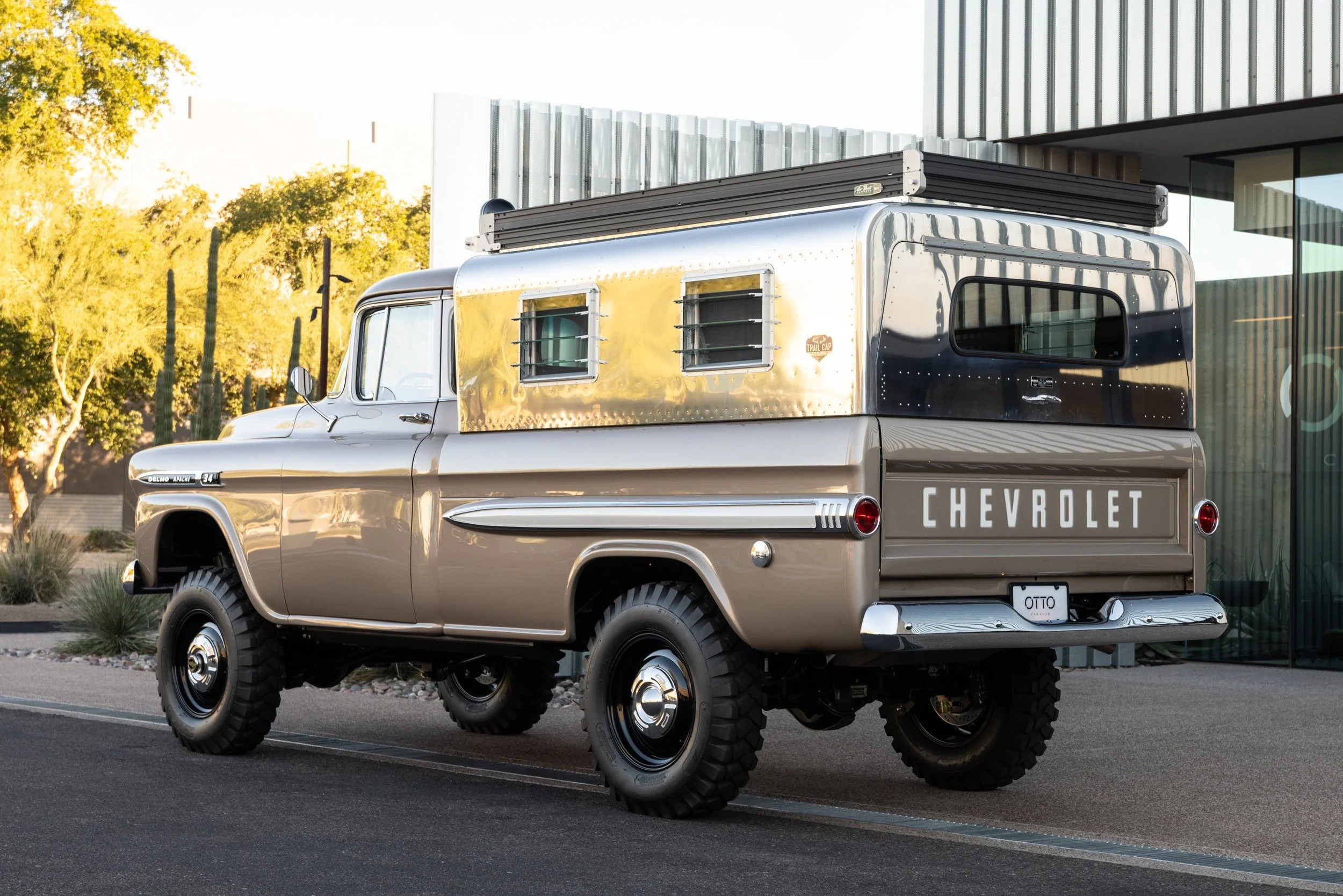 1959 Delmo Chevrolet Apache Overlander - 4