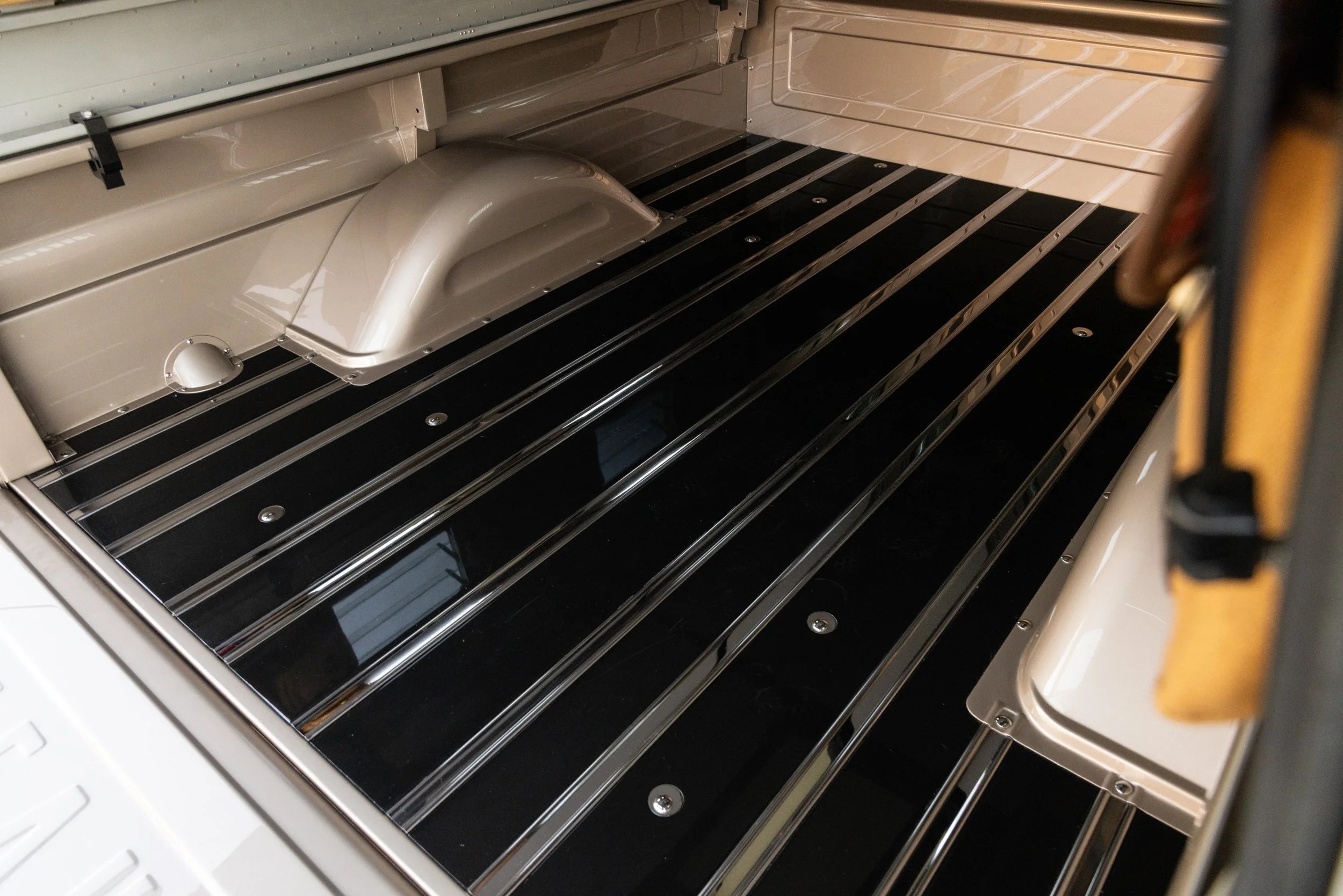 1959 Delmo Chevrolet Apache Overlander