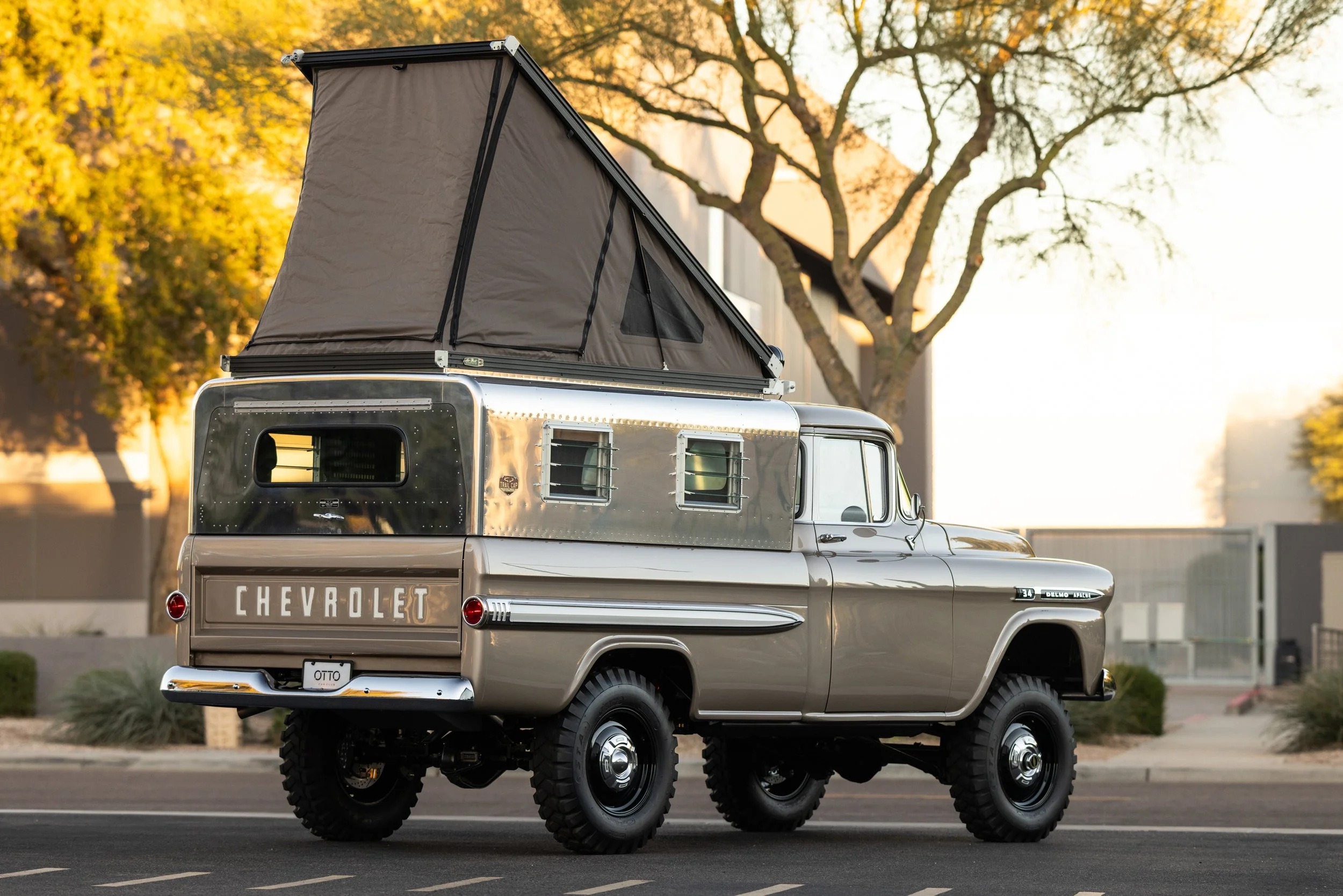 1959 Delmo Chevrolet Apache Overlander