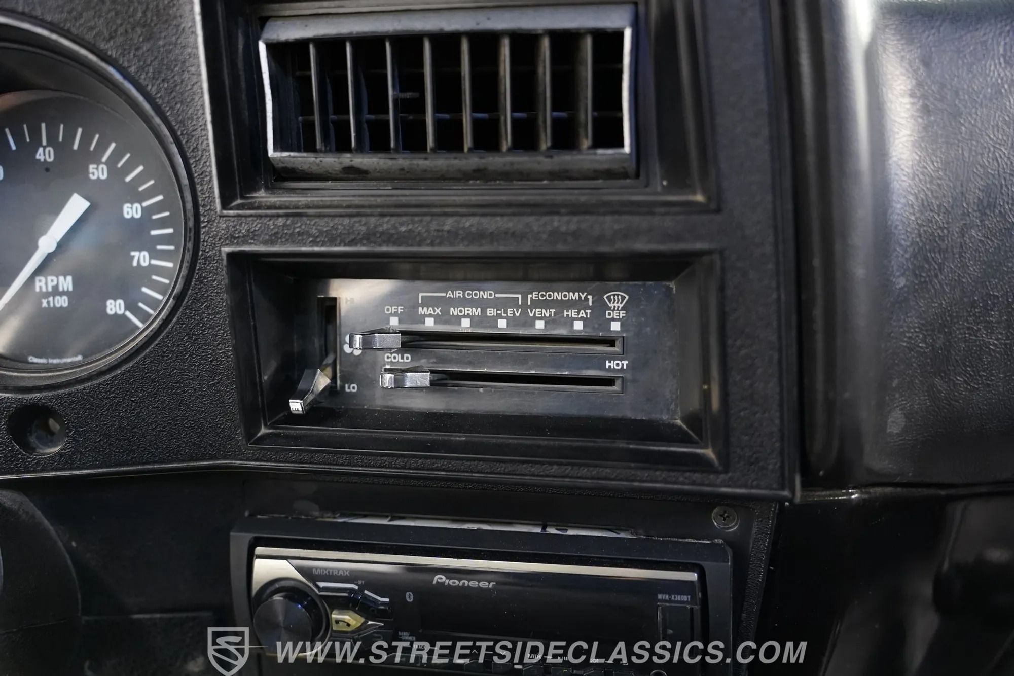 1986 Chevrolet K10 Custom Deluxe 4×4