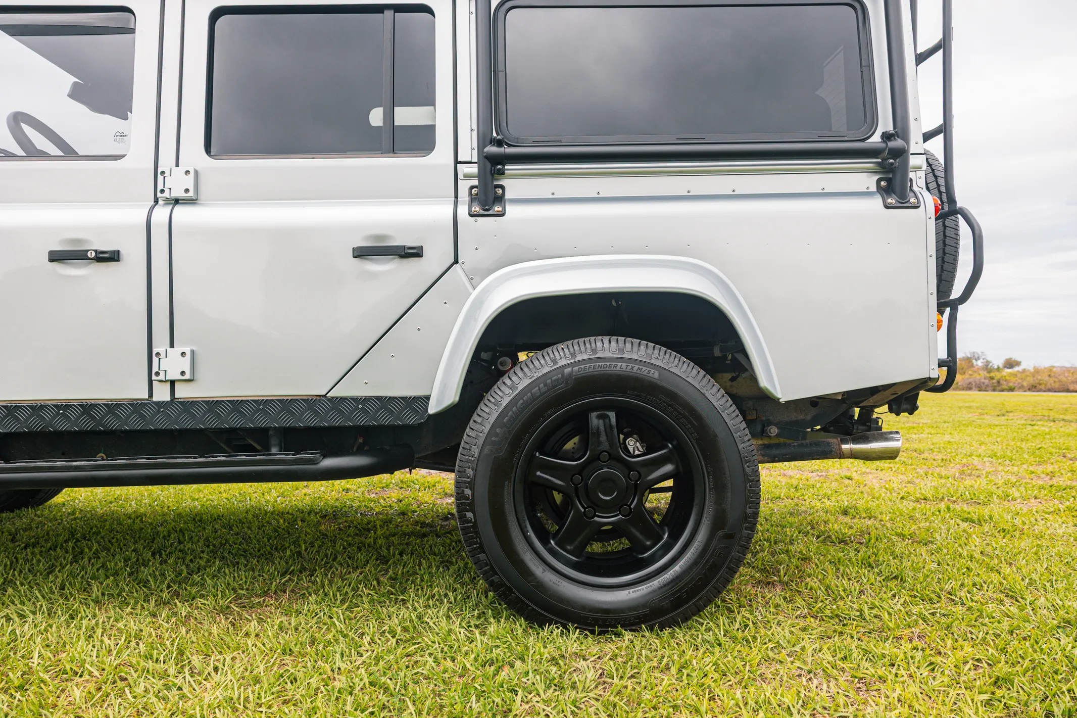 1996 ECD Vintage Land Rover Defender 110