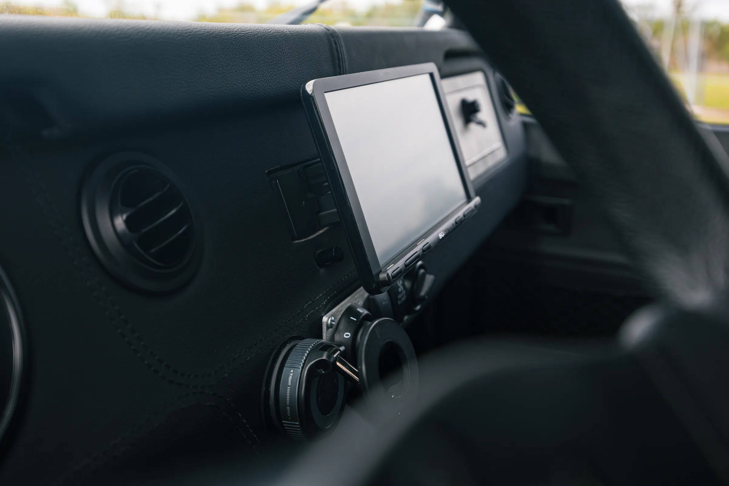 1996 ECD Vintage Land Rover Defender 110