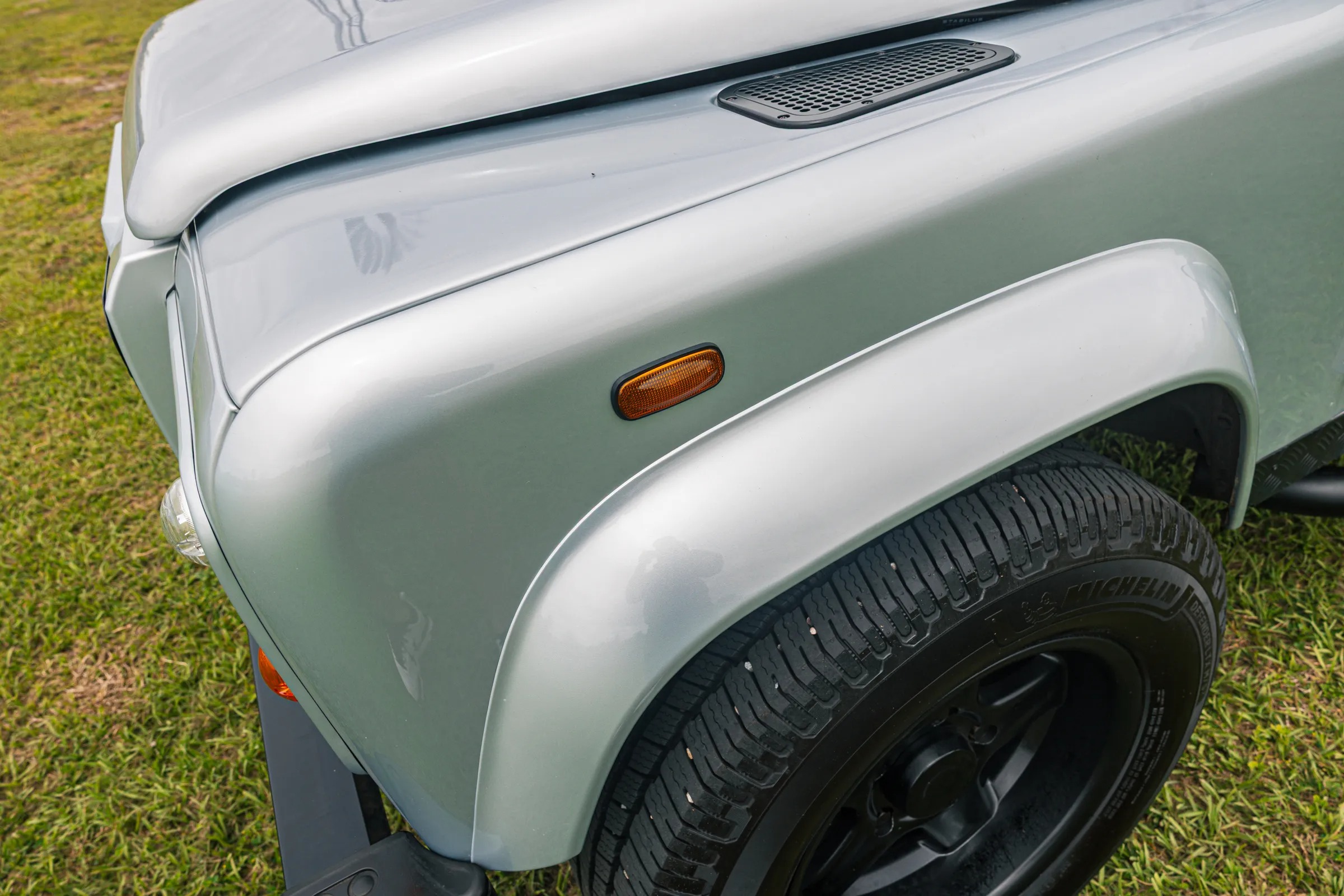 1996 ECD Vintage Land Rover Defender 110