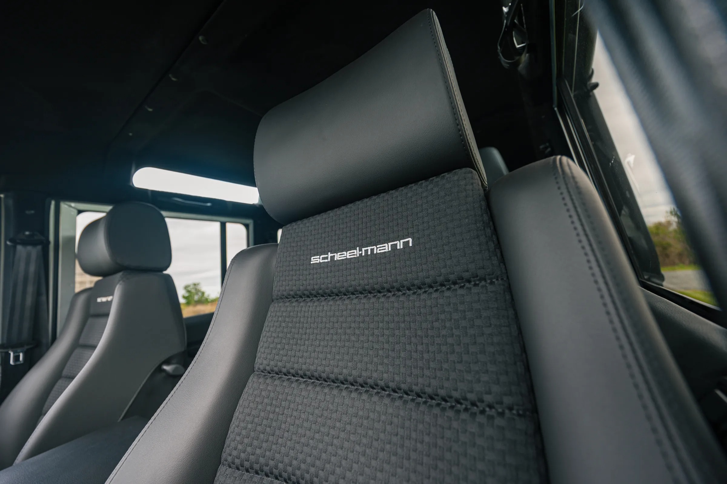 1996 ECD Vintage Land Rover Defender 110