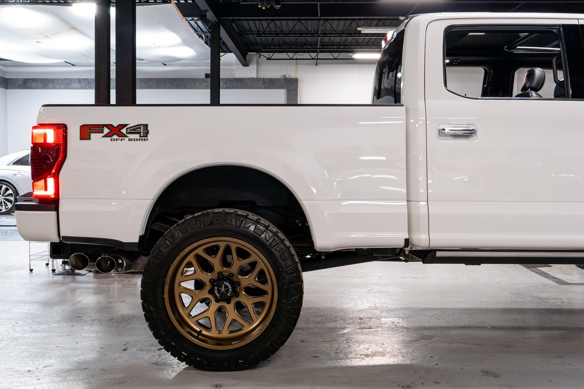 2022 Ford F-350SD Platinum FX4 - 5