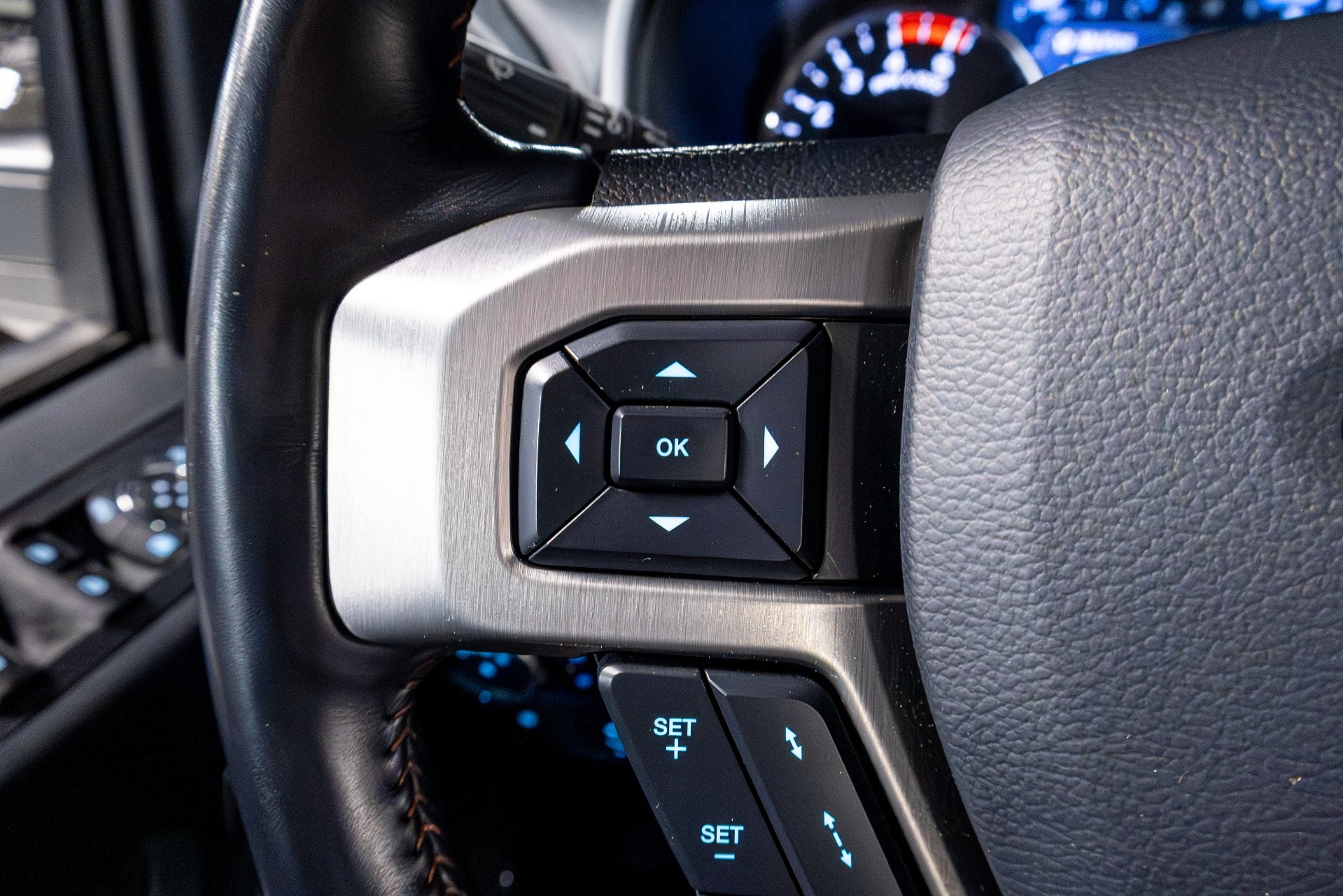 2022 Ford F-350SD Platinum FX4