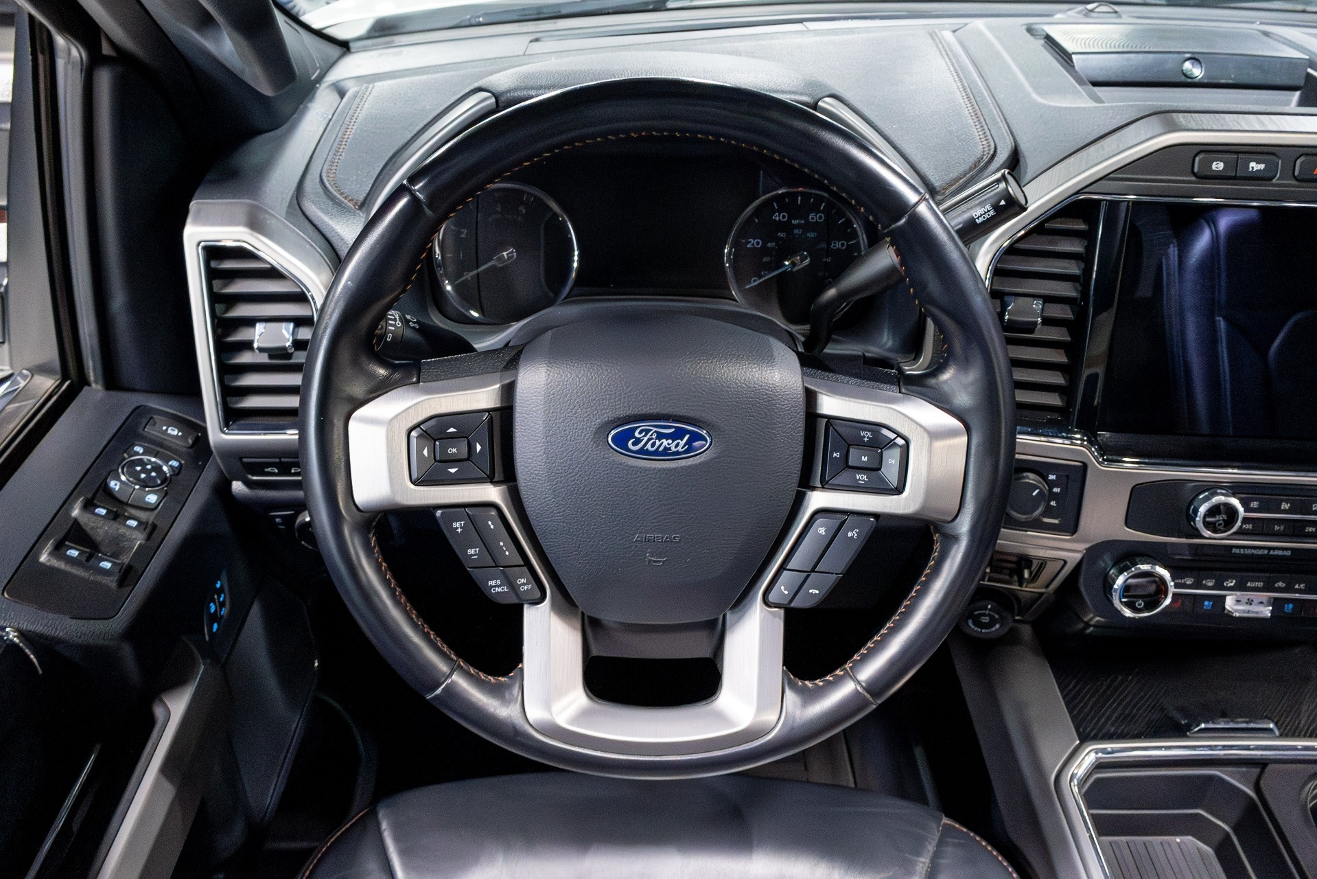 2022 Ford F-350SD Platinum FX4