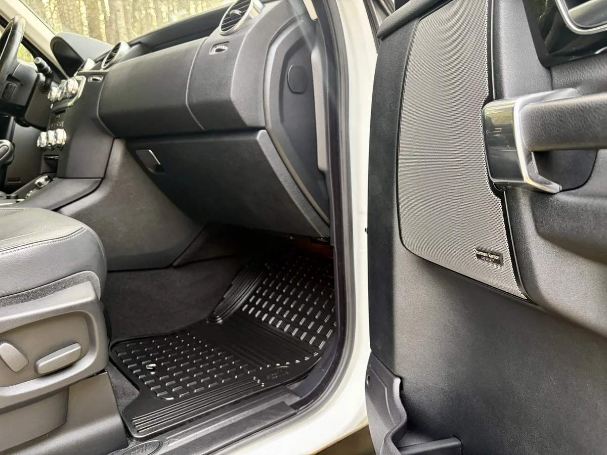 22k-Mile 2012 Land Rover LR4