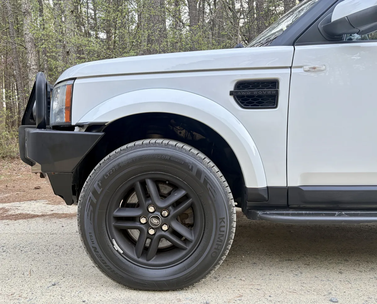 22k-Mile 2012 Land Rover LR4