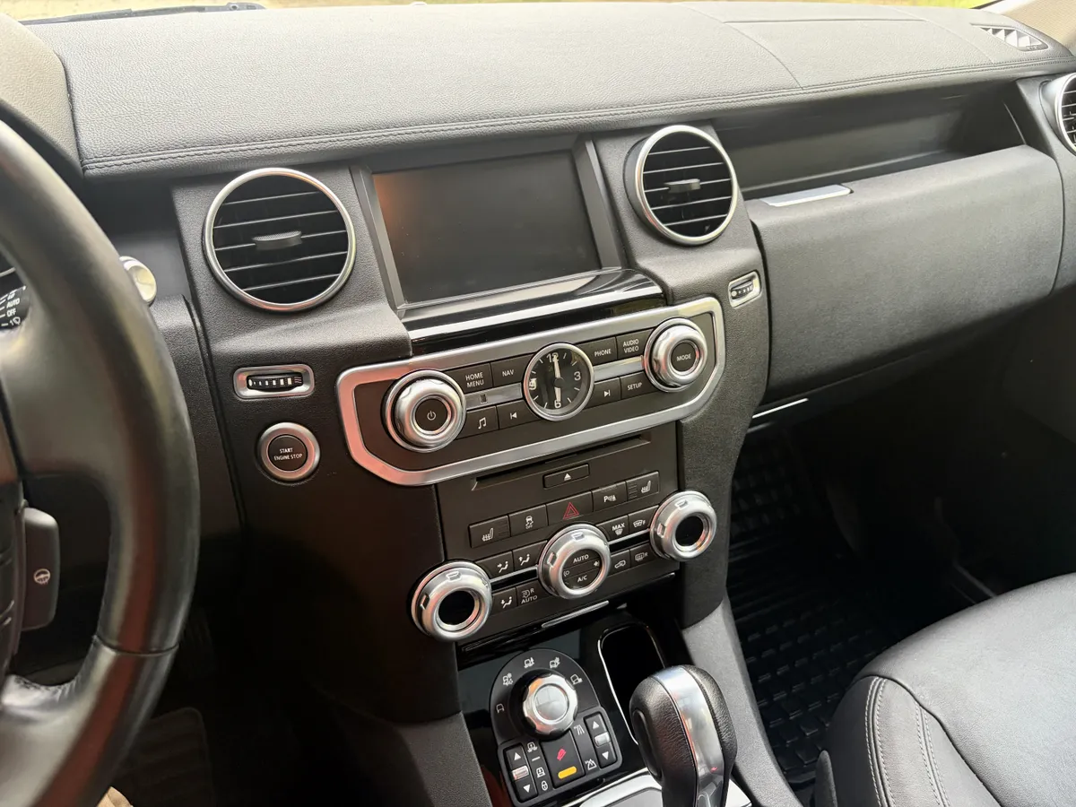 22k-Mile 2012 Land Rover LR4